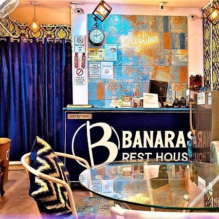 Banaras Rest House Varanasi Exterior foto